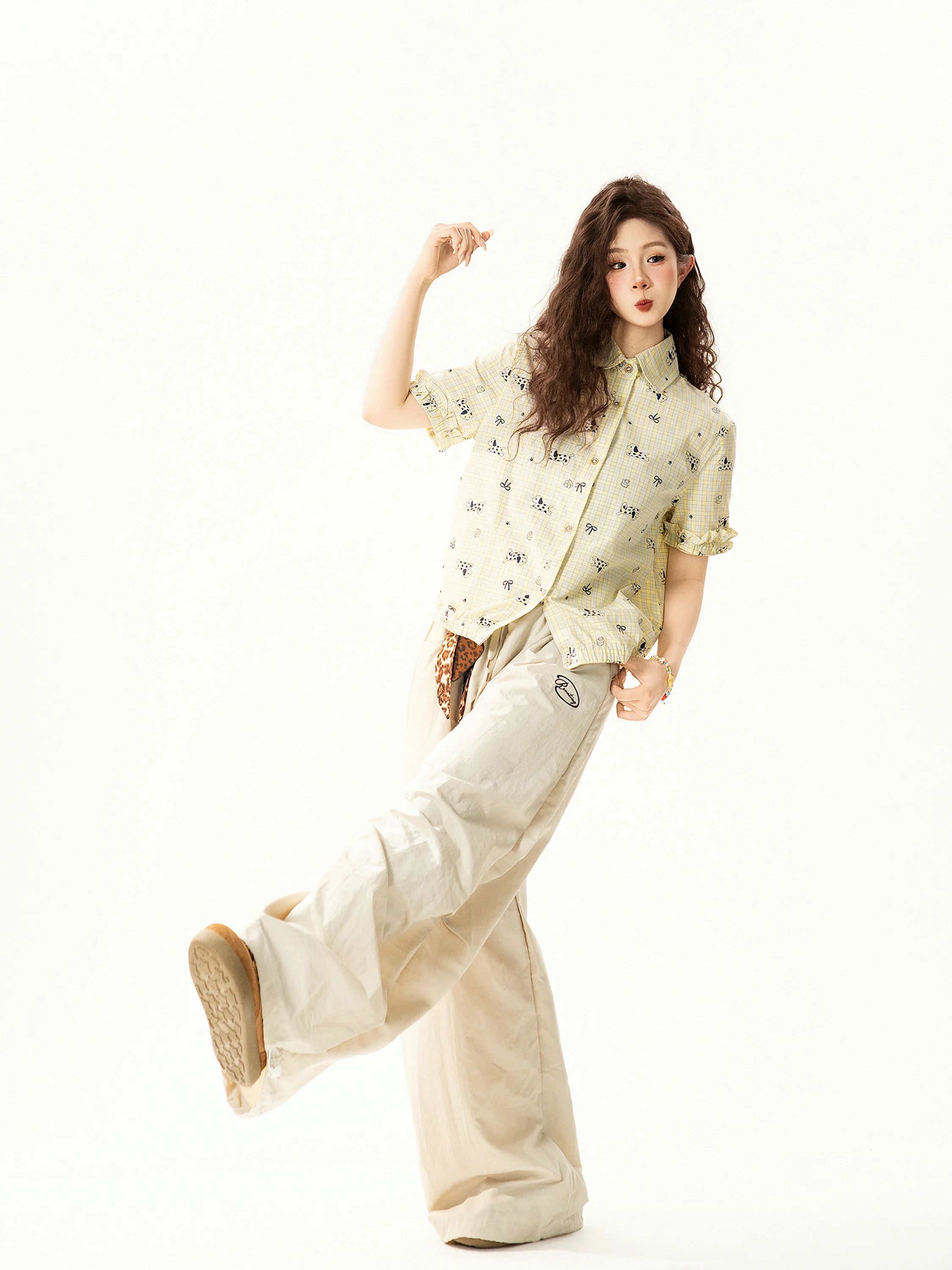 

Рубашка с короткими рукавами в клетку с забавным принтом собаки в стиле ретро, женская летняя универсальная укороченная рубашка для похудения, модная повседневная рубашка свободного кроя