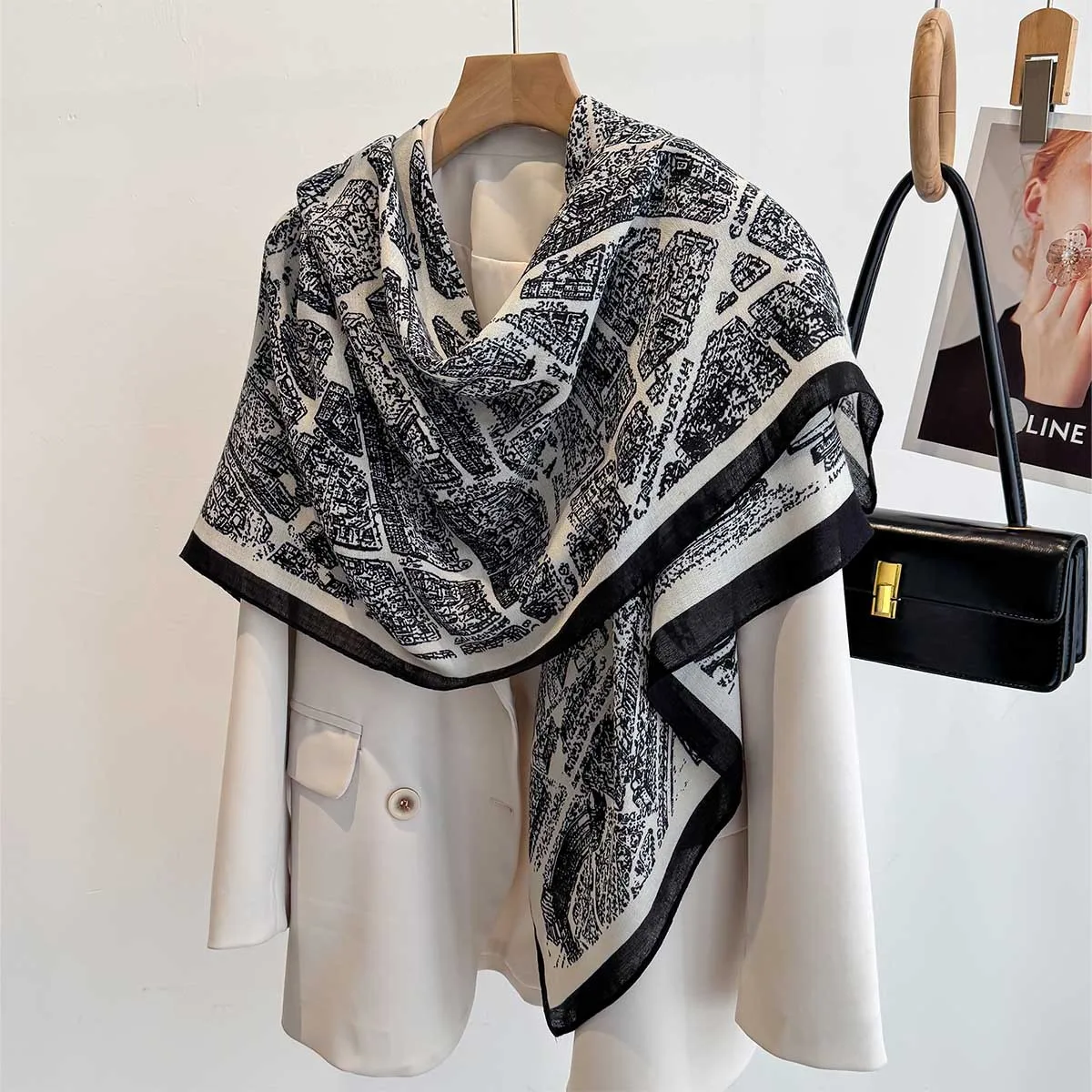

Большой платок-шаль 130*130 см для женщин, роскошный квадратный платок с принтом, ретро-шарф из искусственного шелка, бандана, элегантный хиджаб