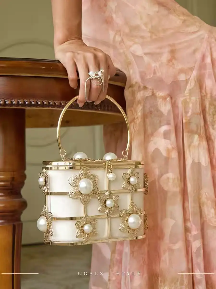 럭셔리하고 정교한 여성 핸드백, 패션 비즈 장식 연회 가방, 웨딩 파티 클러치 지갑, 메탈릭 이브닝 백, 숄더백