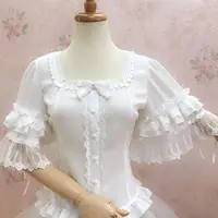 Blusas victorianas Vintage estilo Lolita para mujer, camisa japonesa elegante de encaje con cuello cuadrado y manga media acampanada, Tops con botones dulces para mujer