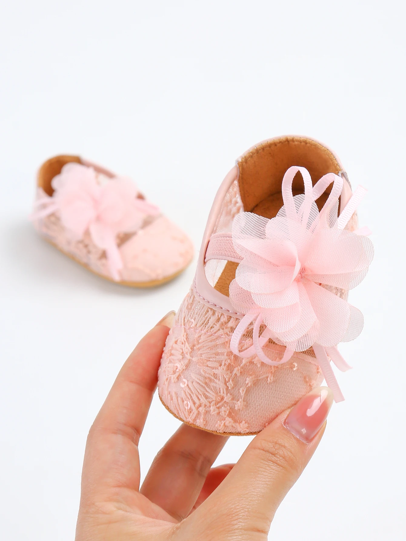新生児ベビーシューズ、ベビーガールシューズ、滑り止めバタフライフラワークラシックプリンセススカートシューズ、子供用ファーストウォーキングシューズ