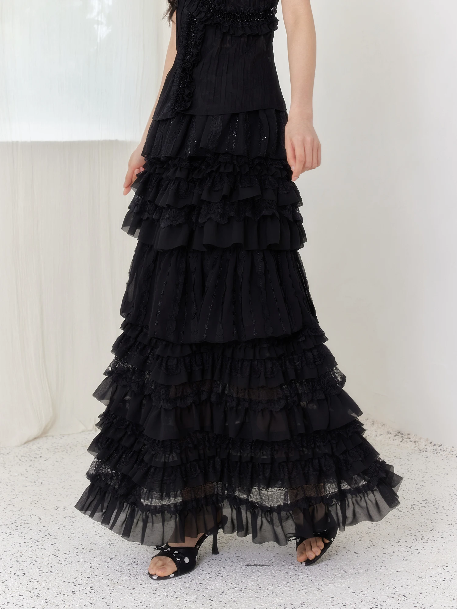 

SENSSELF Original Design Long A-Line Tulle Skirt with Ruffle Hem Cake Skirt Bla Asymmetrical Splicing Me f-length Skirt