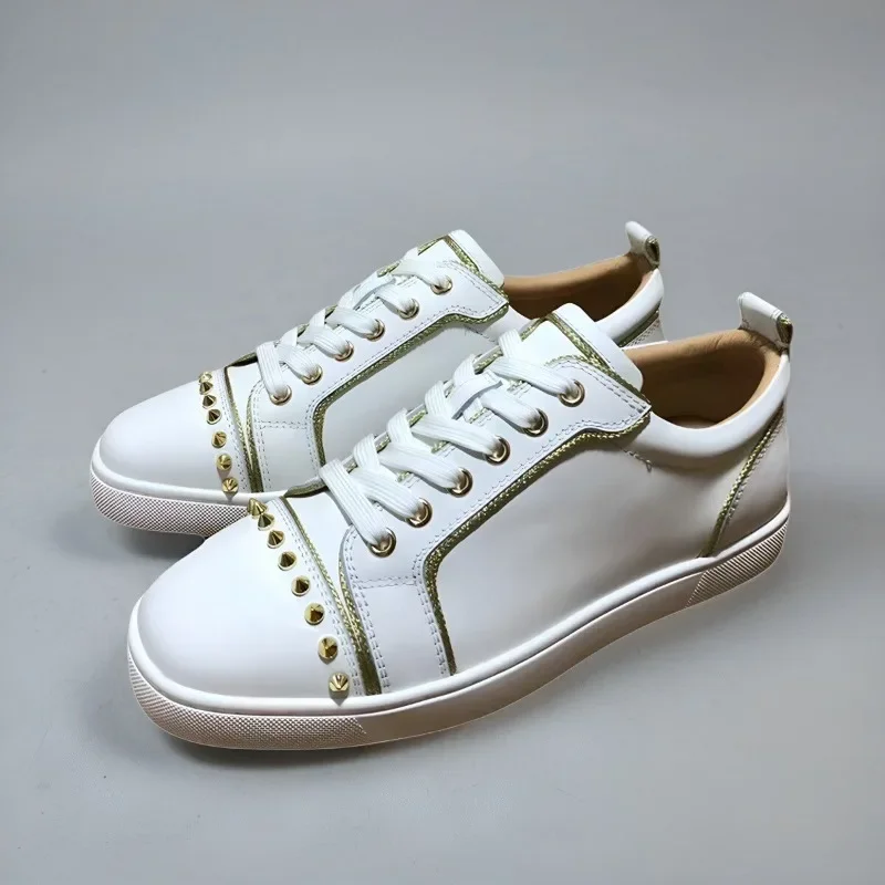 

Fashion Luxury Brand Low Top Red Bottom Shoes For Men Trainers Spiked White Genuine Leather Gold Rivets Toecap Flats Sneaker