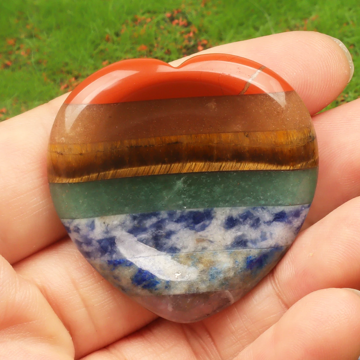 Natürlicher 7-Farben Herzförmiger Kristall-Daumenstein Massage-Heilstein Sorgenlinderung Edelstein Chakra Yoga Energie Natürlicher Jade-Quarz