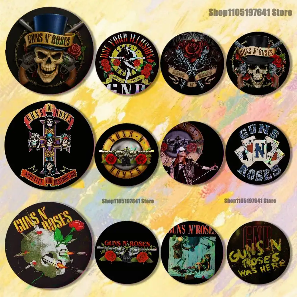 Band G-Guns N Roses Badges Button Round Creative Pin Brooch Badge Bag Decor Accessories Fans Collect Friends Gifts