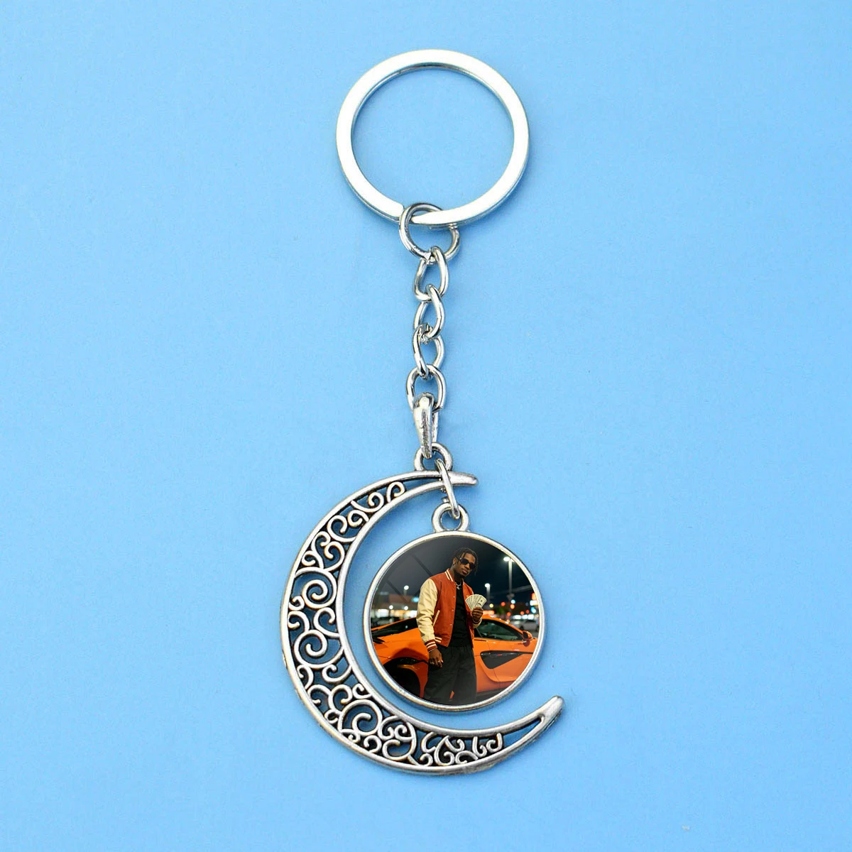 Personalisierter Foto-Halbmond-Schlüsselanhänger Individuelles Bild Metall-Schlüsselring Geschenk – Detail 5