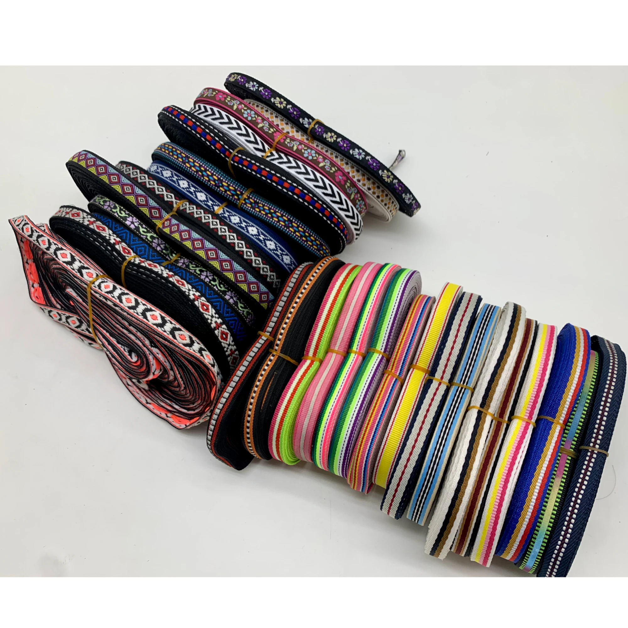 requintado-guarnicao-flordada-para-trajes-ans-e-de-performance-acorio-de-vestuario-de-minorias-dez-metros-pre