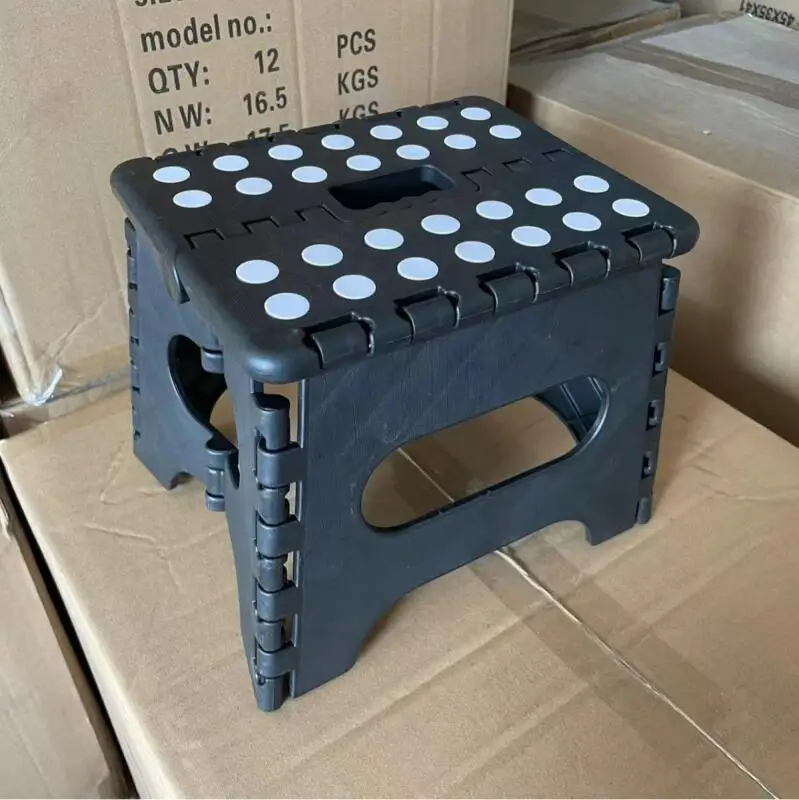 Scalebeard Plastic Folding Chairs Portable Bathroom Stools Small Chairs Children Adults and Household Use Travel Camping Picnic