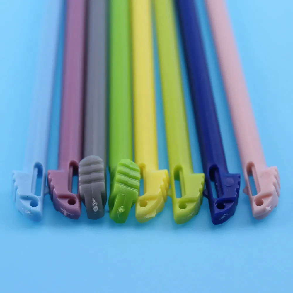 2 PCS  Touch Stylus Pen 8 Colors For  3DS XL Plastic Game Video Stylus Pen Game Accessories