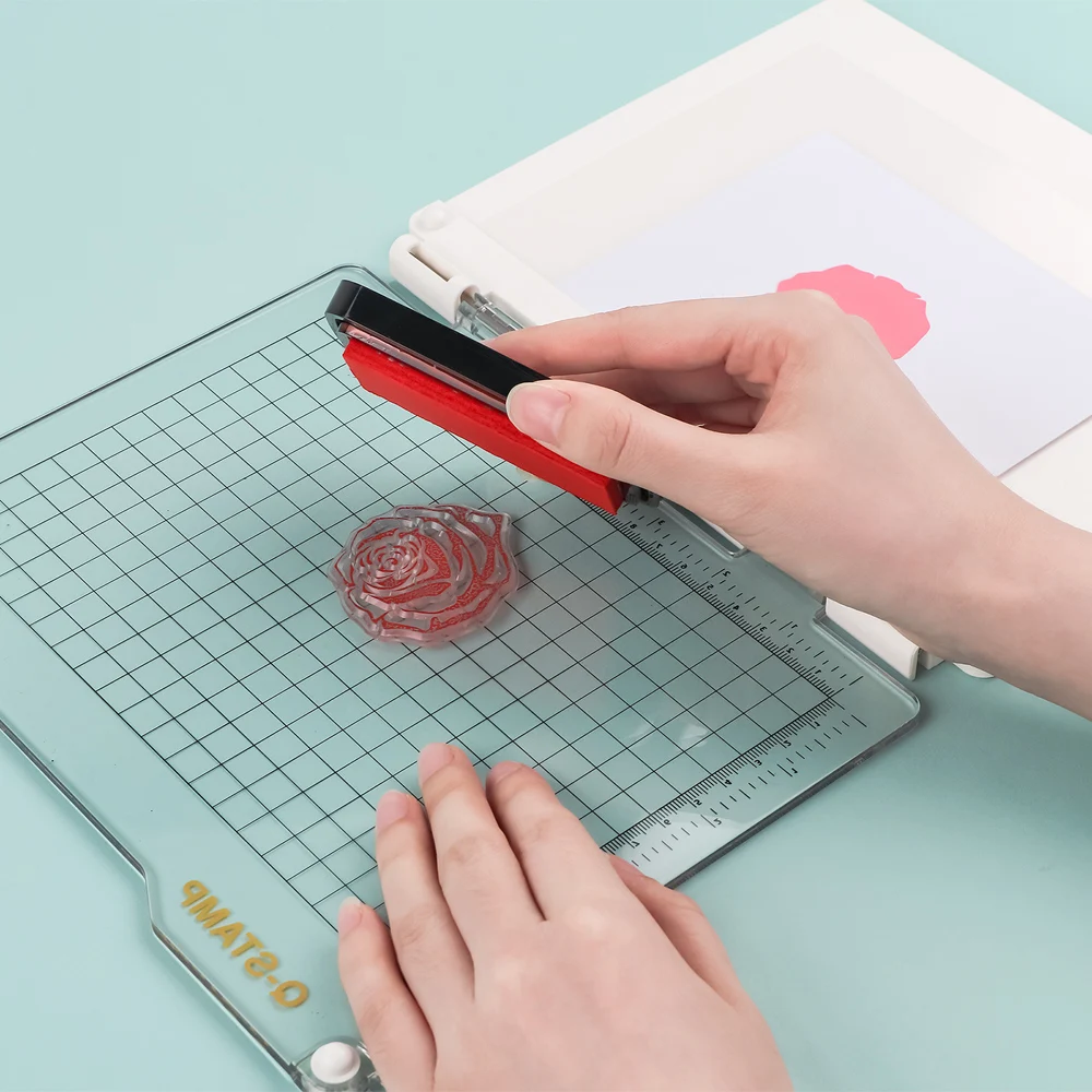 

Stamp Platform with Grip Mat, Stamp Positioning Tool for Accurate Craft Stamping (Stamp Platform) DIY Hand-Made Card Transparent