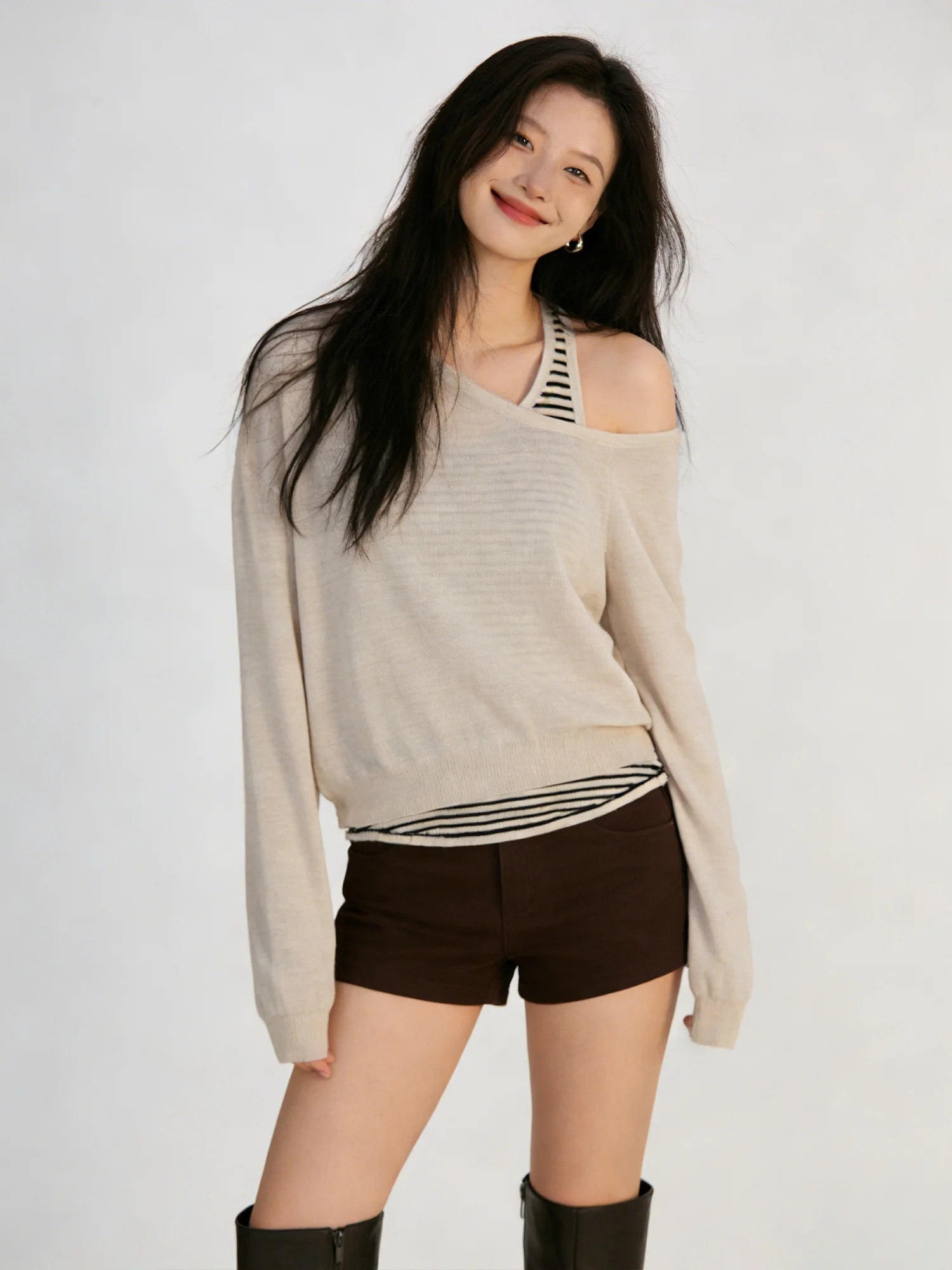 Elegant Striped Sleeveless Top And Vest Women's Two-Piece Set Spring 2026 Loose Shoulder Baring Long Sleeve Comfortable Cover up
