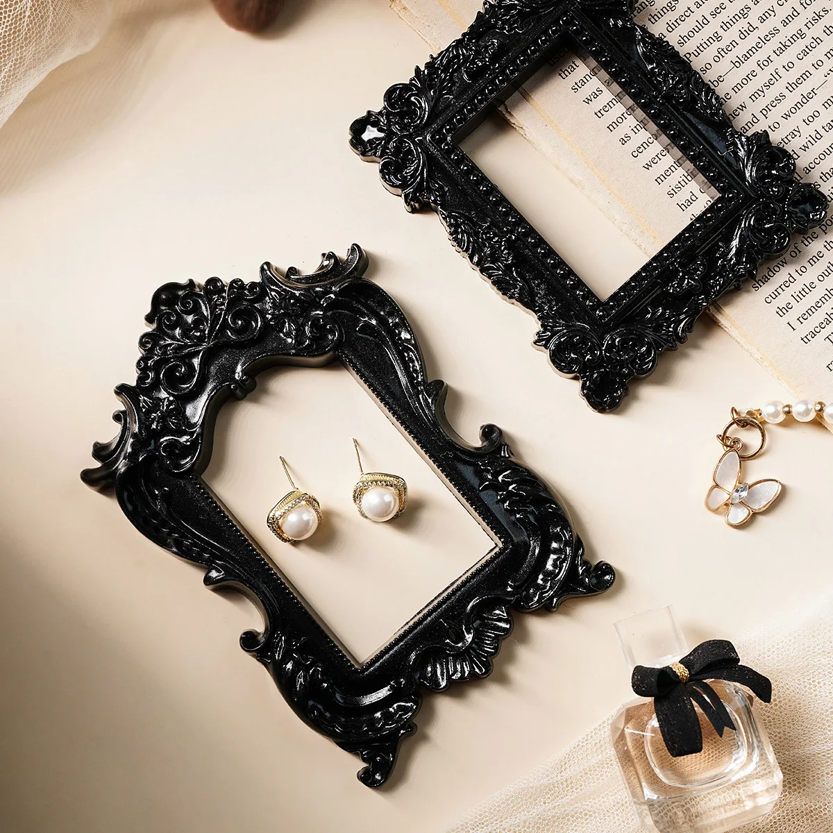 1PC, A Black Prop Photo Frame Decoration Made of European Resin, Suitable for Photography Props