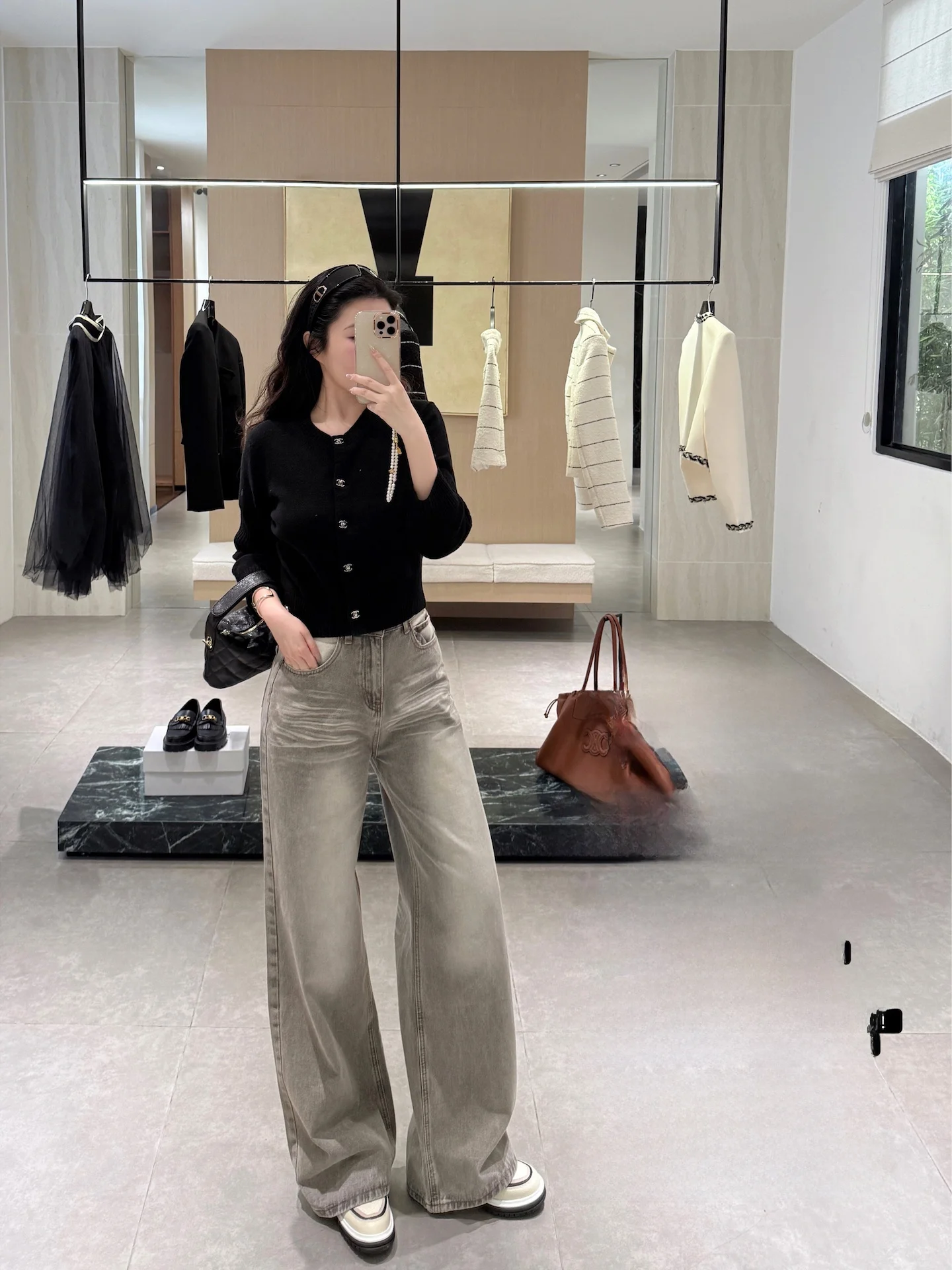 ファッショナブルなハイウエストストレートレッググレーデニムジーンズ女性の春秋の新スタイル痩身多用途カジュアル通勤ジーンズ