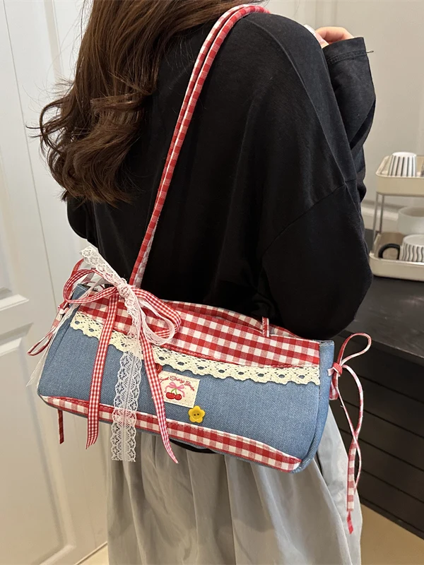 Summer 2025 Unique Handbag Women's Commuter Bag Underarm Fashion Cute High Value Splicing French Bread Bag Soft Polyester