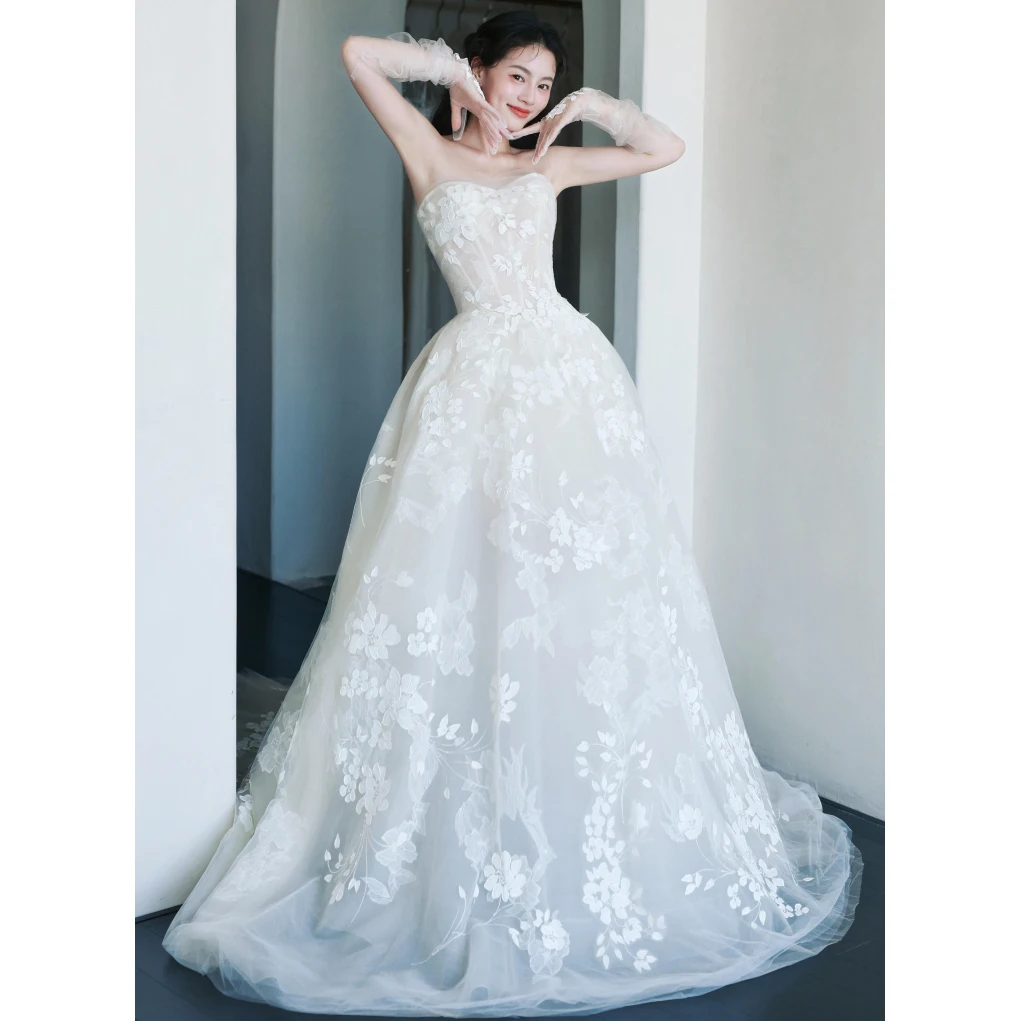 

Stunning Lace Wedding Dresses Bridal Gowns Sweetheart Zipper/Lace-up Back Sweep Train Accept Custom Made L&P DQL Studio