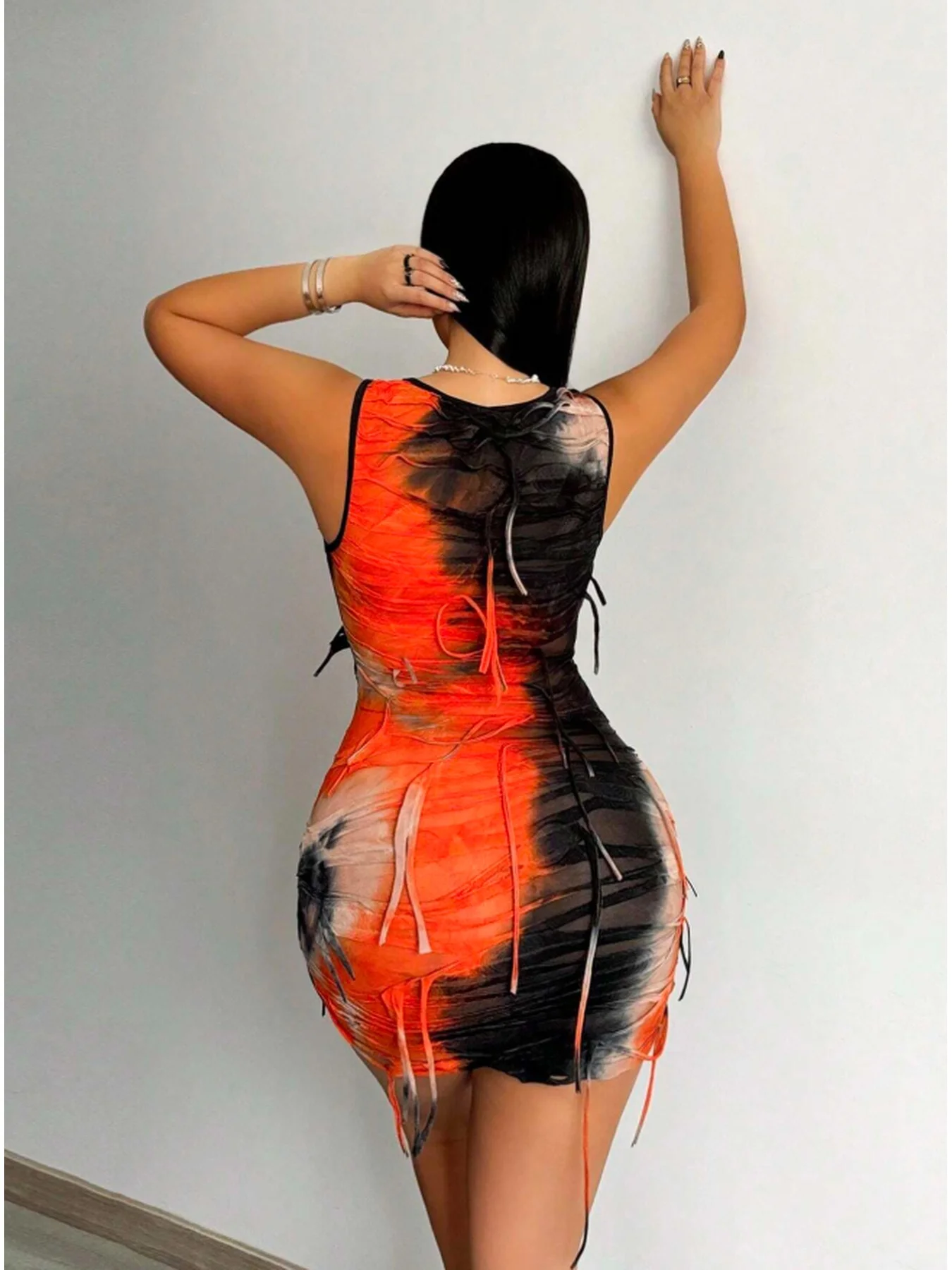 Damen-Freizeitkleid mit Rundhalsausschnitt, dicken Trägern, ärmellos, tailliert, mit Fransen, Farbblock-Design, Minirock, langes Kleid – Detail 4