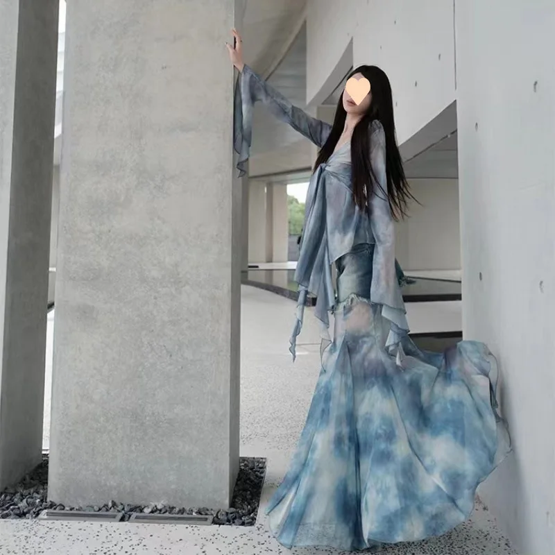 

Summer New Retro Top Women's Pure Desire Blue Gradual Change Tie-dye Ruffle Leaf Edge Streamer Horn Sleeve Shirt