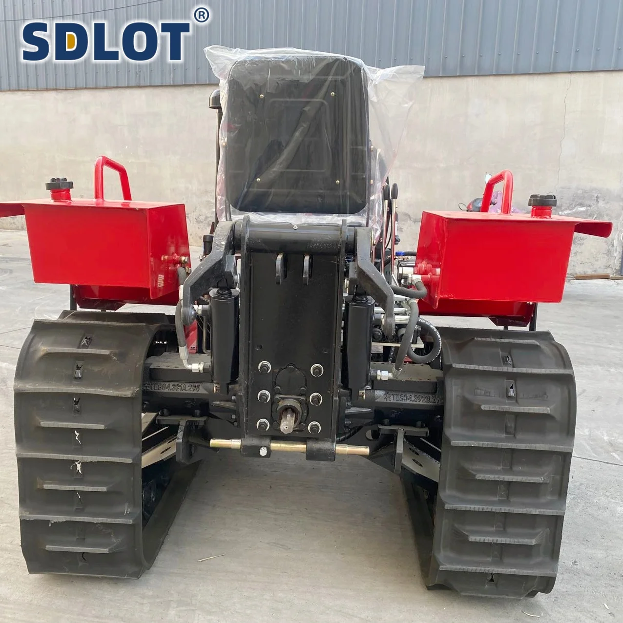 Customized Crawler Drive Agricultural Dual-use 60HP Tractor Diesel Multifunctional Manual Transmission with PTO