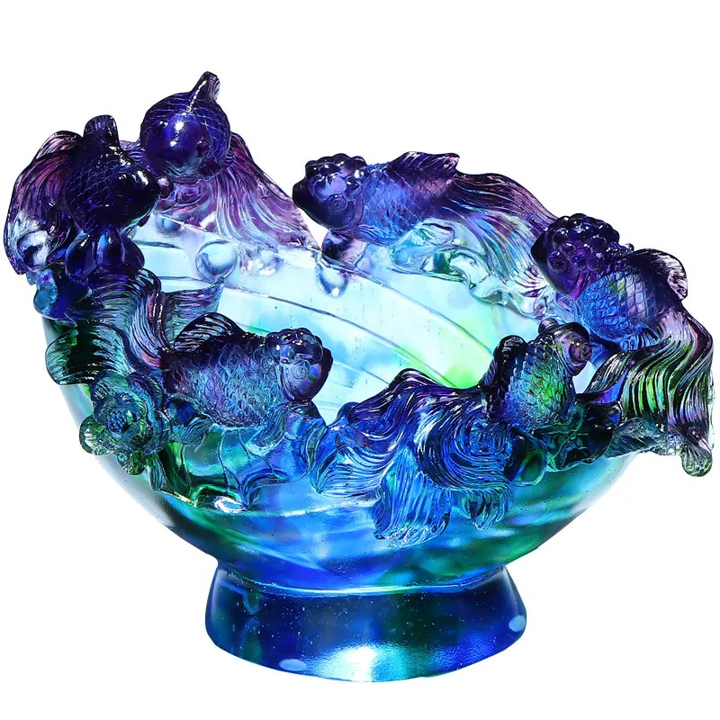 Glazed cornucopia ornaments attract wealth and gather wealth to move to a new home