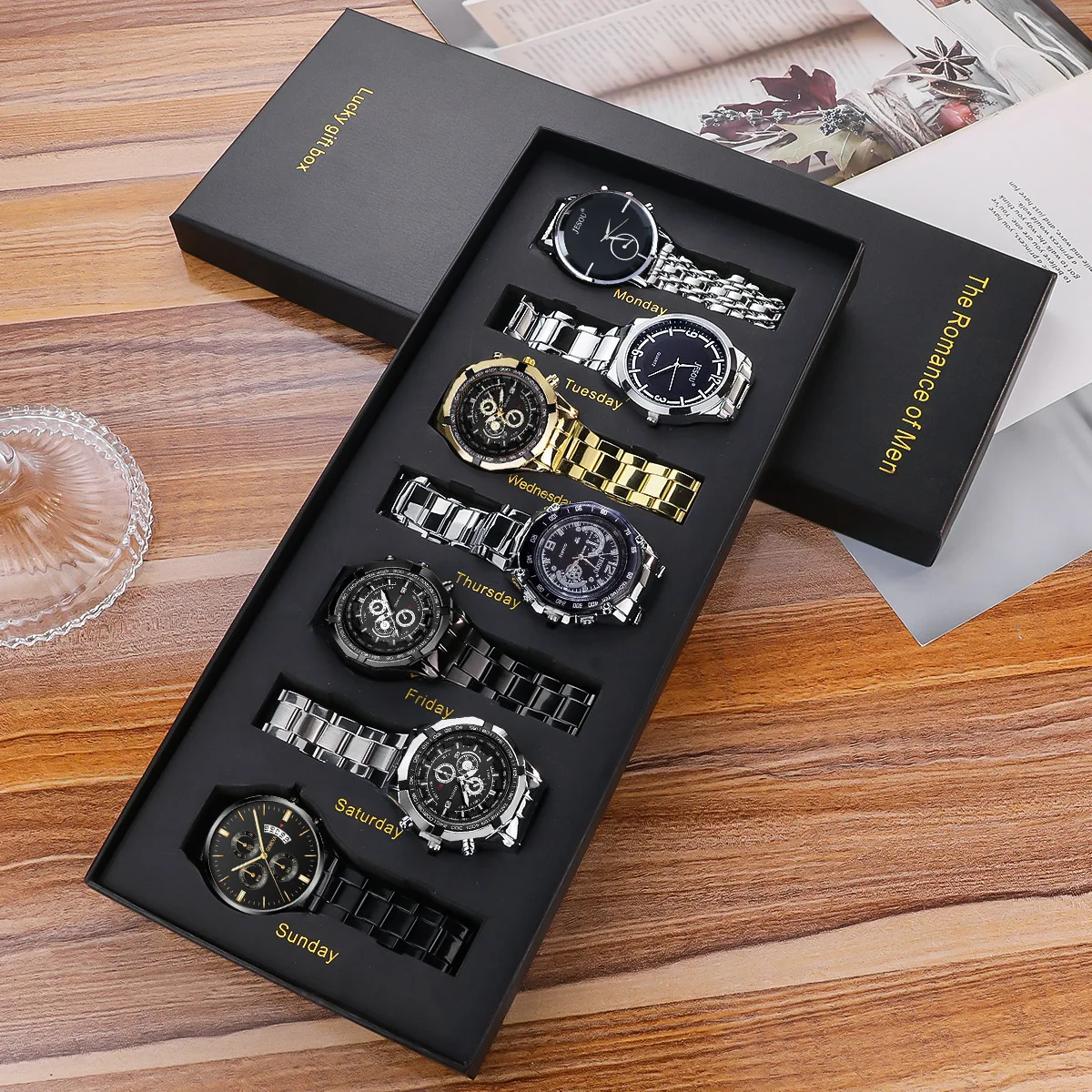 Men 7‑Pcs Watch Quartz Assortment Roman Numeral Dial Brushed Alloy Band Anti‑Tarnish Feature Upscale Holiday Gift Packaging