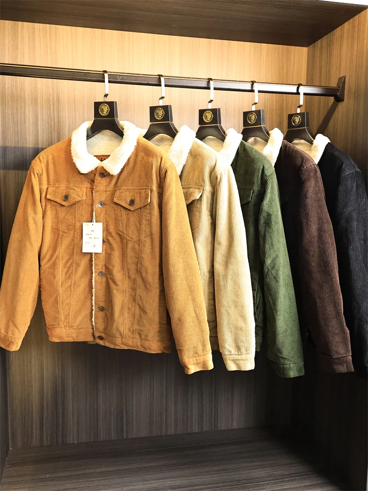 

Вельветовое пальто из меха ягненка, мужское стеганое пальто с теплым воротником в стиле ретро, модная городская зимняя верхняя одежда, повседневная длинная све