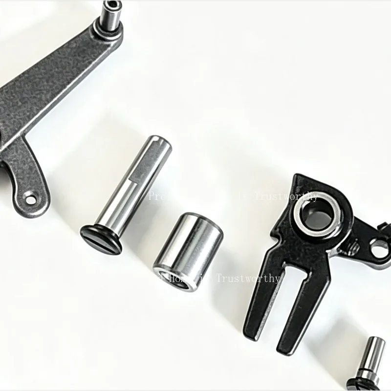 Suitable For 0302 0303D DY Walking Foot Sewing Machine, Reverse Fork, Reverse Crank,  Shaft Connecting Pin