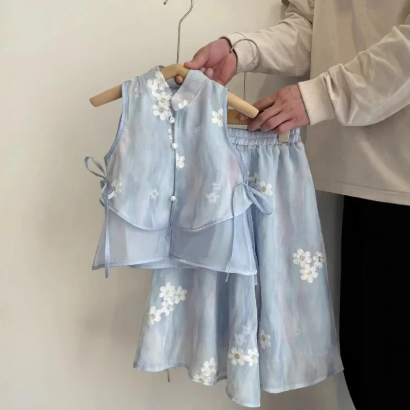 2025 Summer New Girls' Set with Embroidered Flower Top and Nine Fen Mosquito Resistant Wide Leg Pants