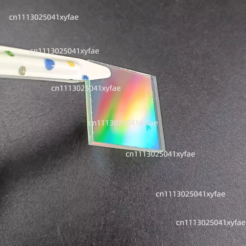 20x20mm Two-dimensional Orthogonal Holographic Diffraction Grating, 300/500/600/1000/1200 Lines