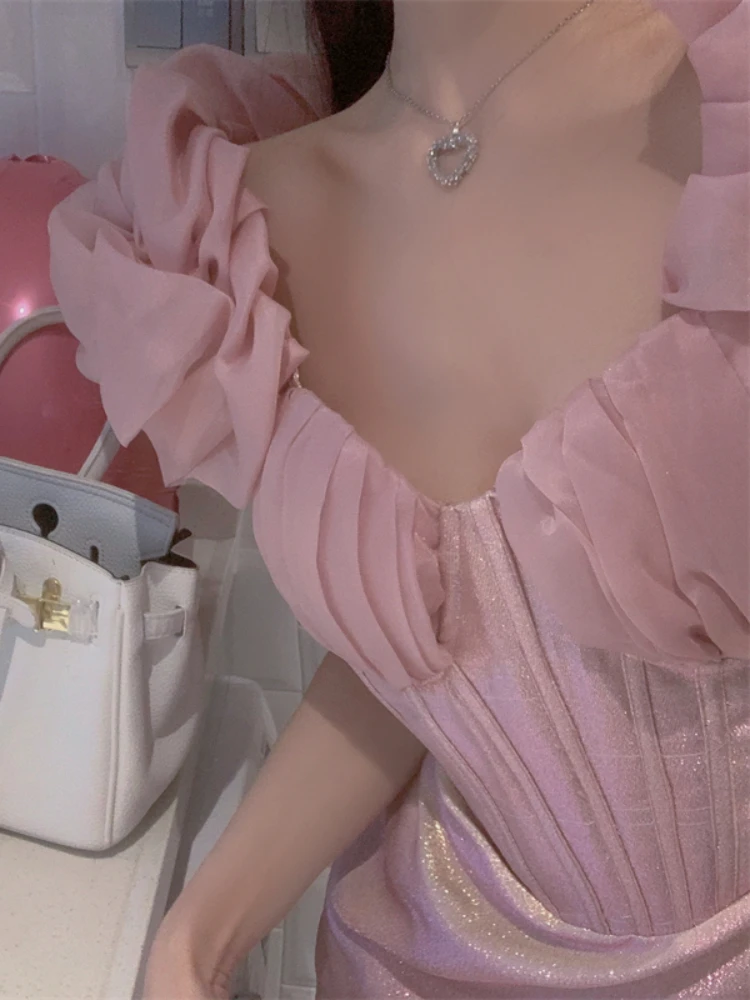 Różowa sukienka korsetowa z odkrytymi ramionami, damska, z falbankami i bufiastymi rękawami, błyszcząca satynowa sukienka bodycon, słodka, modna mini sukienka na imprezę, wieczorowa, klubowa. — zdjęcie 7