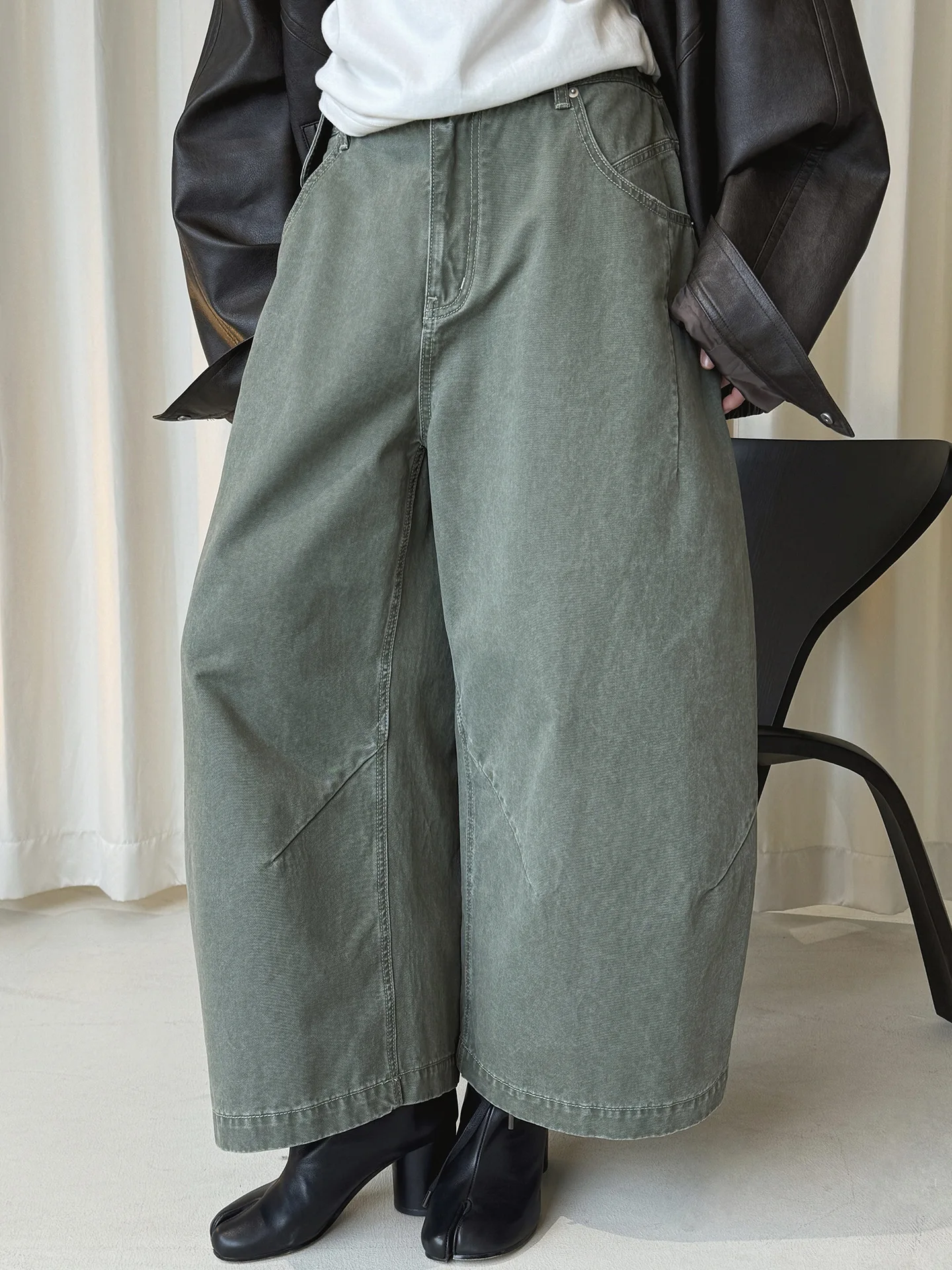 Début du printemps nouveau style de vêtements de travail coréen taille semi-élastique lanterne pantalons décontractés pantalons amples à jambes larges pour les femmes