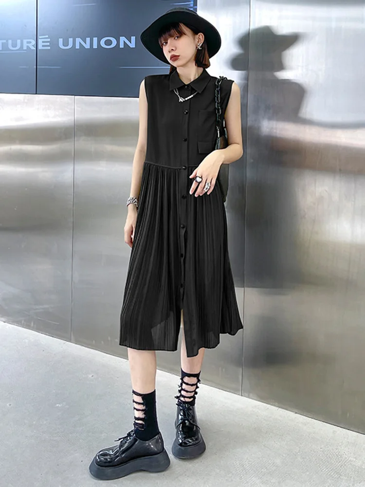 [EAM] Women Army Green Pleated Big Size Long Shirt Dress New Lapel Sleeveless Loose Fit Fashion Tide Spring Summer 2024 1DE6426