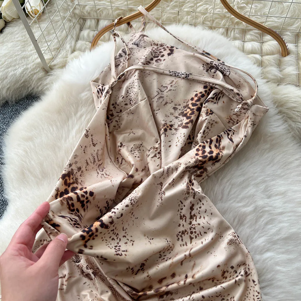 Schickes Vintage-Kleid mit ausgehöhltem Diagonalkragen, plissiert, elegante Fee, koreanische Mode, Boho-Damenbekleidung, langes Kleid