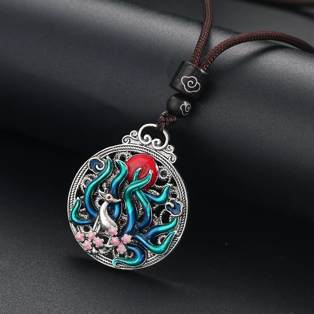 

White Copper Nine-tailed Fox Women's Pendant Necklace Retro Ethnic Style Colorful Animal Amulet Auspicious Jewelry Gifts