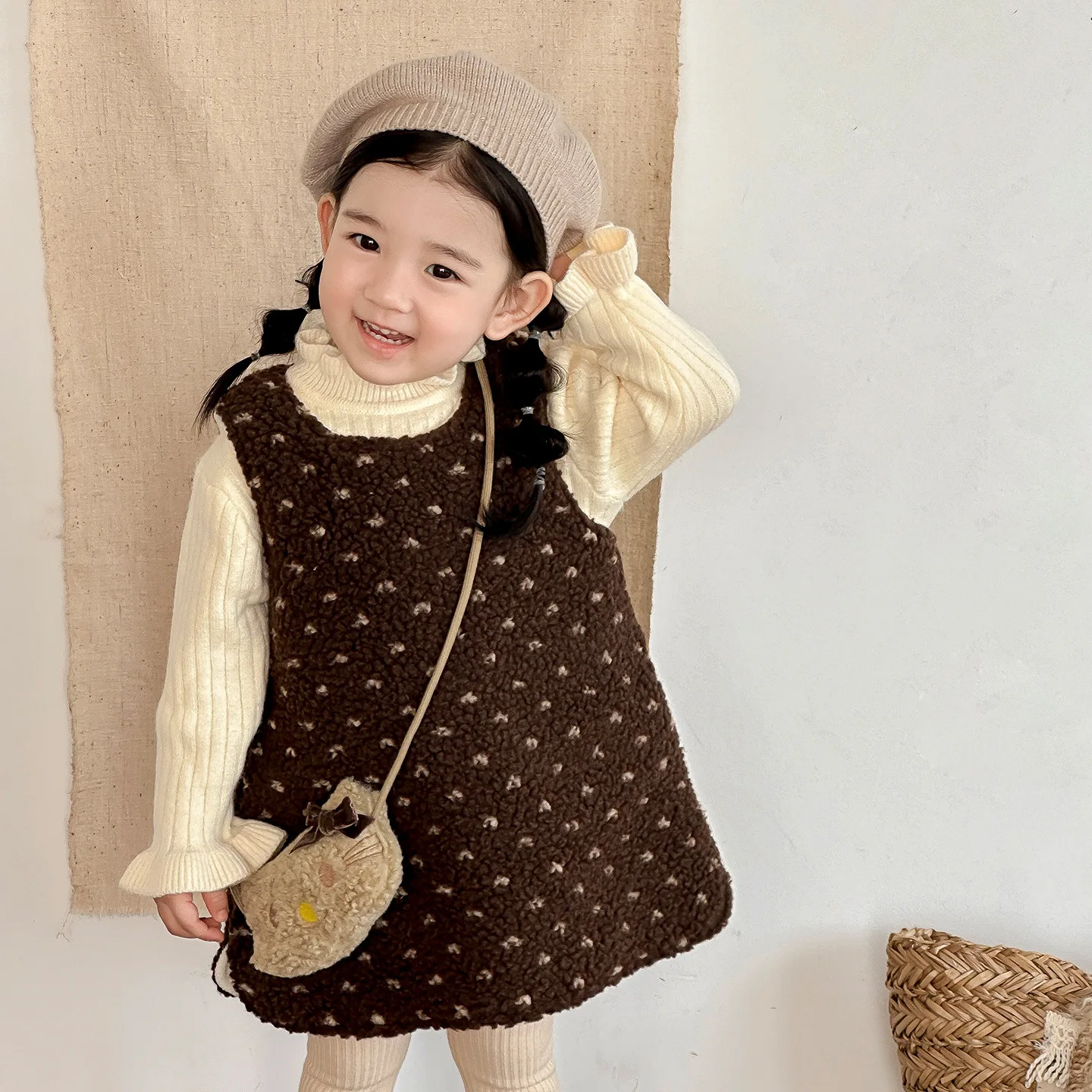 

Winter Infant Baby Girls Two-piece Set Polka Dot Sleeveless Thick Warm Toddler Girls Dress Solid Color Newborn Girl Sweater Bag