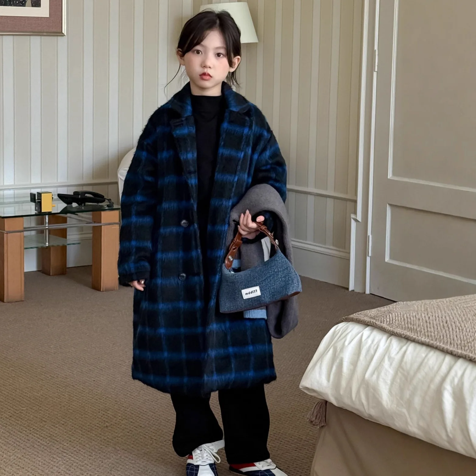 

Kids Girl Padded Blue Plaid Overcoat Winter Turn Down Collar Children Girl Warm Long Jackets Thicken Plus Velvet 2-12Y Girl Coat