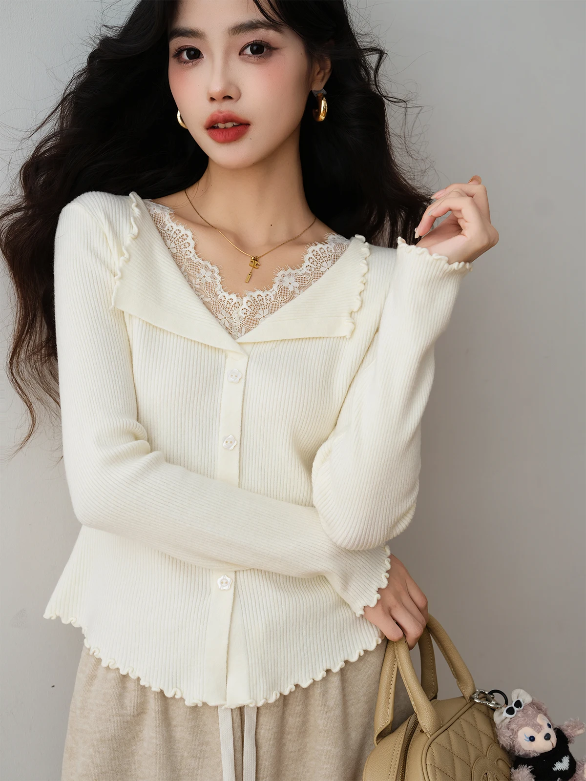 

Ronron Gentle Wind Lace Splicing Knitted Cardigan 2025 Autumn Slimming Ele Base Layer Top French Sle Long Sve V-Ne