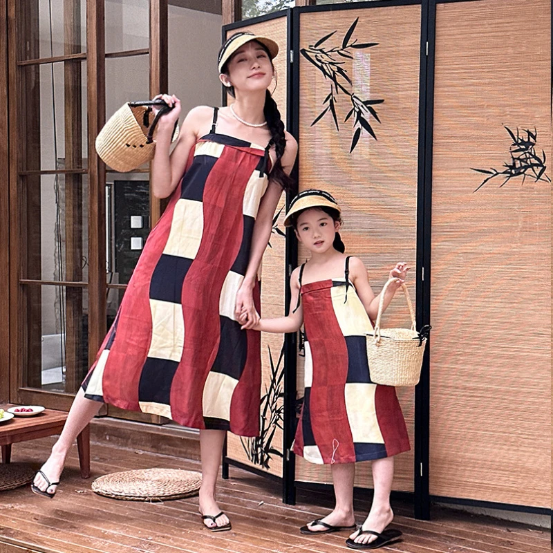 

Mother and Me Summer Clothes Mommy Daughter Matching Outfits Suspenders Vacation Look Mom and Baby Girl Beach Dresses 2024