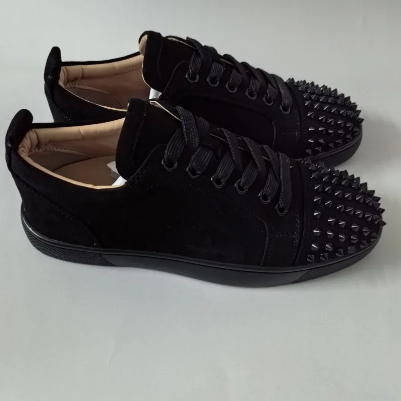 2026 New Men's Black Low-cut Suede Casual Shoes, High-quality Men's Increased Lace-up Rivets, Non-slip Casual Shoes, Men's Shoes