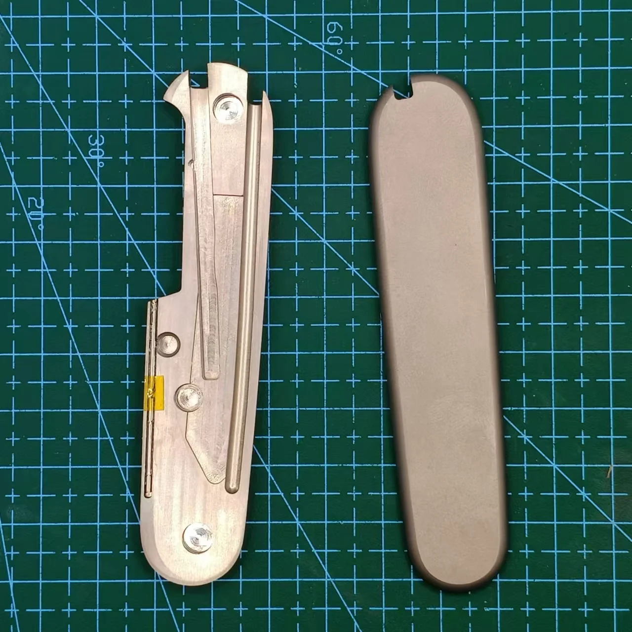 

Full Function Version TC4 Handle Scales for 91mm Victorinox Swiss Army Knife
