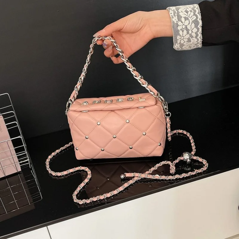 

Fashionable Ladies Handbag Crafted From Orchard-Printed Leather Featuring High-End Daily Modern Style​