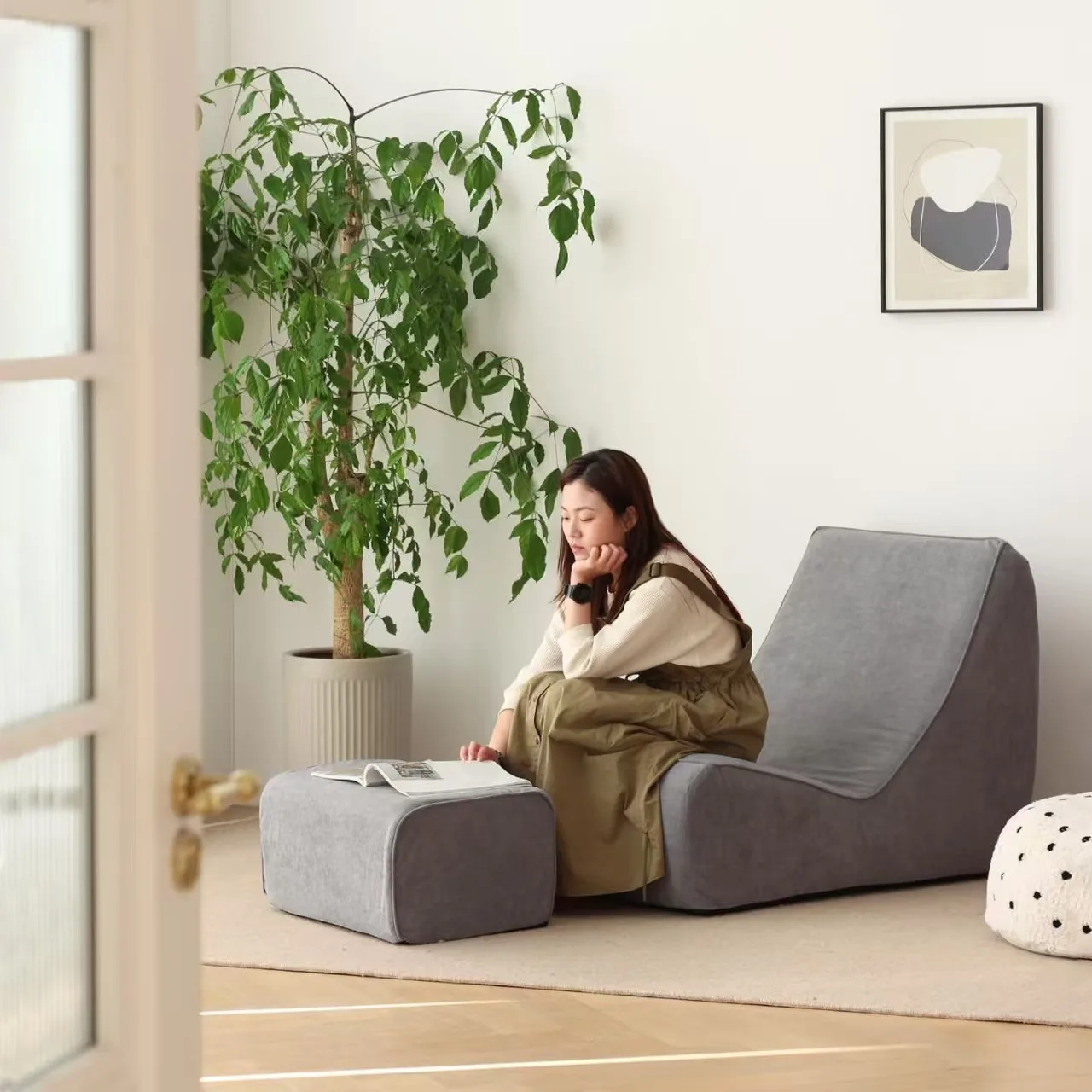 Adult Yoga Chair Recliner with Waist Cushion And Footrest Side Pocket High-Density Foam Non-Slip Bottom for Home Fitness.