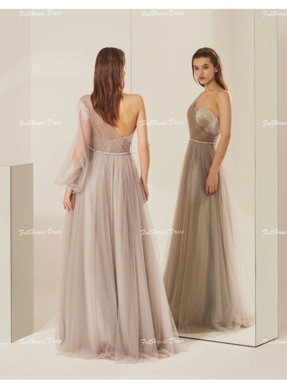 Maßgeschneidertes, anmutiges, bodenlanges A-Linien-Abendkleid aus Tüll mit einer Schulter und Applikationen, Spitze, Perlen, rückenfrei