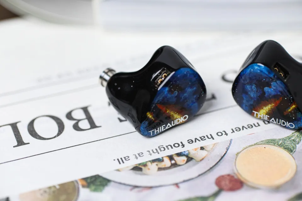 THIEAUDIO Origin 1DD+4BA+2EST+1BC Quadbrid IEM