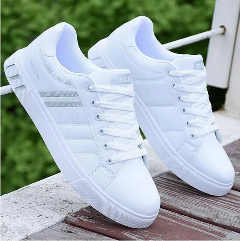 

Men Sneakers Summer Breathable Shoes Super Light Casual Shoes Male Tenis Masculino Sneakers White