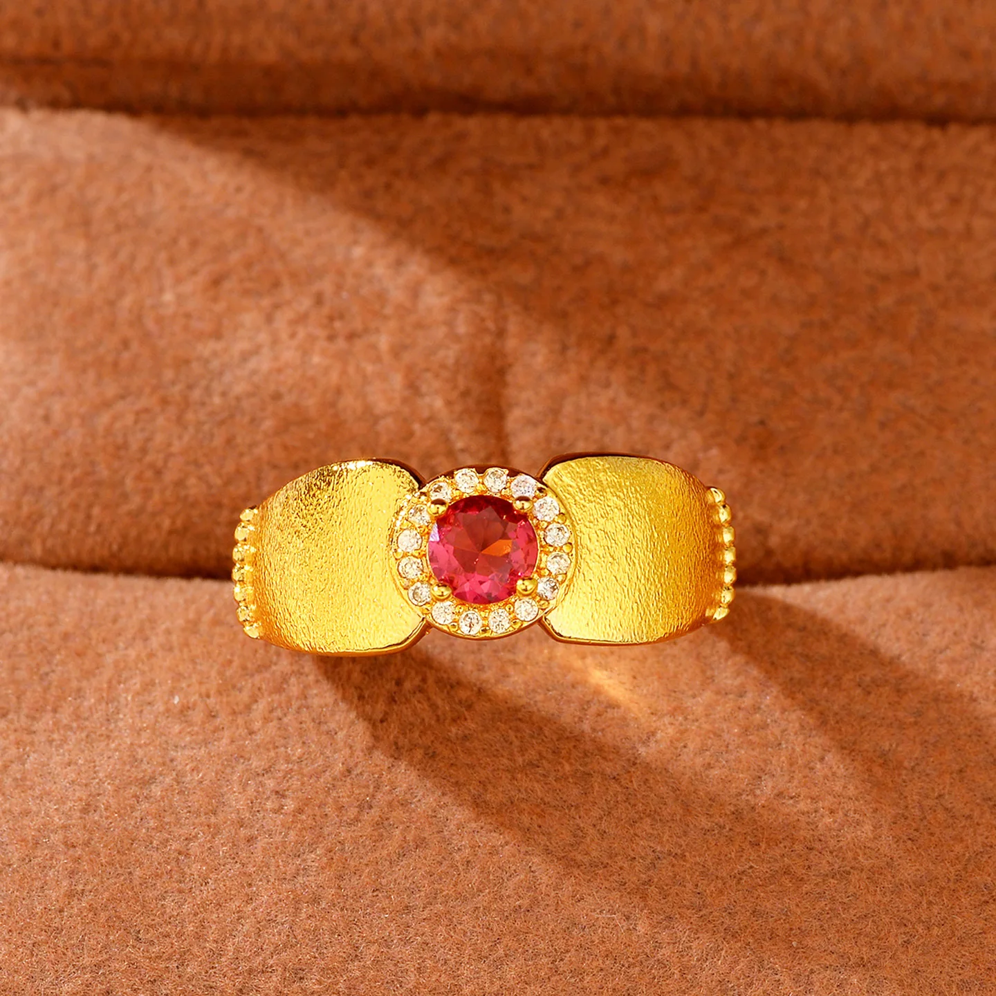 9999 gold brushed-inlay pigeon-blood red zirconia antique-style luxury choker chain