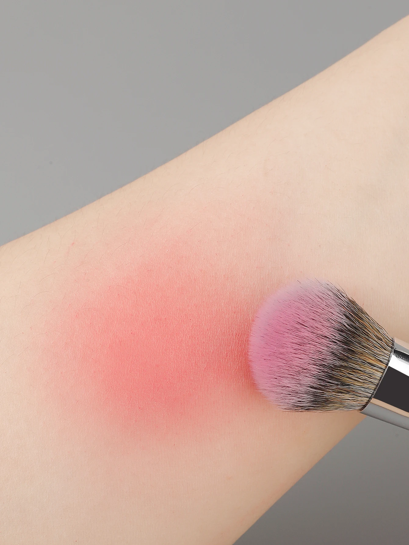 Zwarte concealerborstel met enkele schuine kop, concealerborstel voor onder de ogen, concealer, oogschaduwborstel met ronde kop, neuscontourborstel