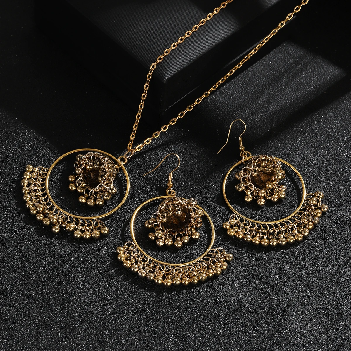 Retro Big Round Gold Color Lantern Tassel Wedding Jewellery Set Women's Ethnic Indian Jhumka Earrings Necklace Sets