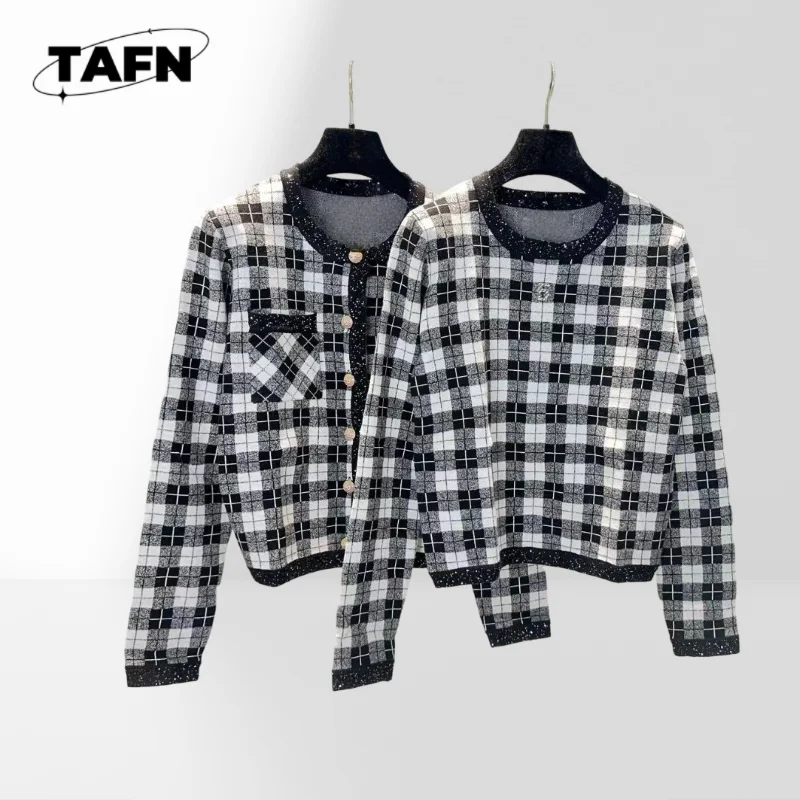 

Classic O-Neck Sweater for Women, Soft Wool Blend for Warmth and Comfort for Cold Days and Comfortable Wear AI0914