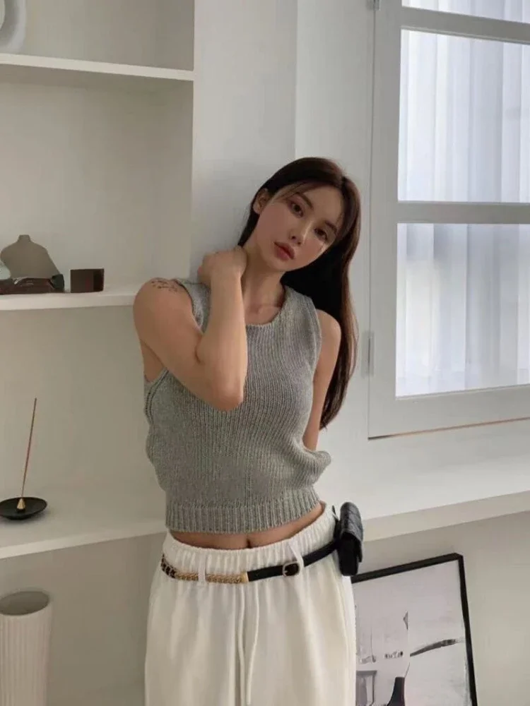 Korean Ins Chic Fashion Backless Knitted Vest Women Hollow Out Sexy Slim Tank Top 2024 Summer Fairy Y2k Aesthetic Cropped Tees
