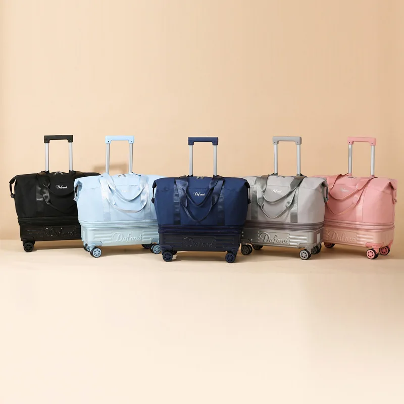 

Большая дорожная сумка Capaci на колесах. Ручной чемодан для длительных и удобных поездок. Чех и посадочный туристический модный тренд.